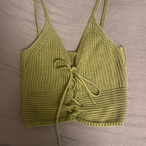 Knitted top used in khaki color, size S