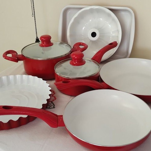 Kaiserhoff red cookware set 9 pieces, new ceramic coating