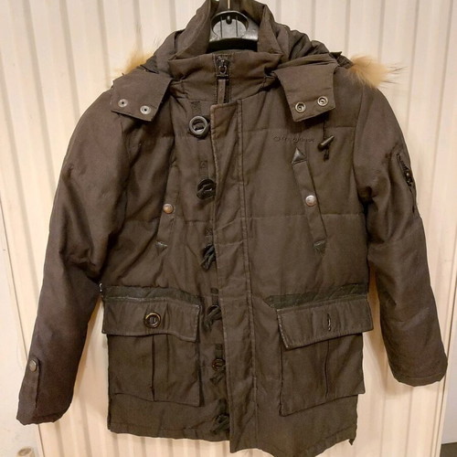 Children's warm jacket black like new, 9 years old