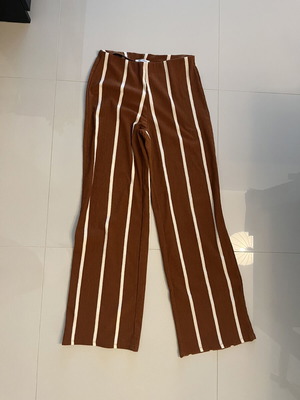 Zara striped crinkle pants brown and white medium like new