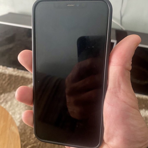 iPhone 11 Pro Max 64GB like new, 100% battery, black