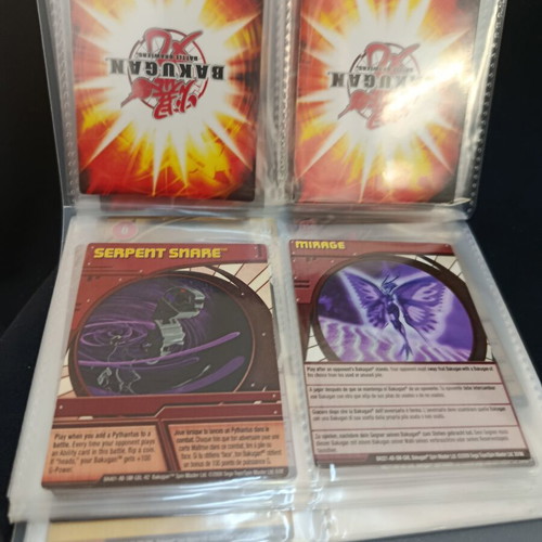 Άλμπουμ Bakugan με 40 κανονικές και μεταλλικές κάρτες