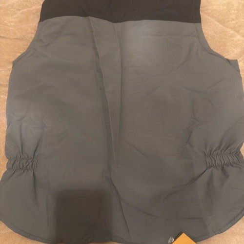 Vest unused, size L