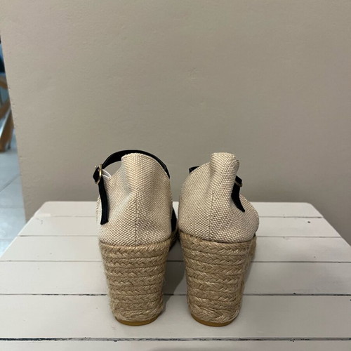 Sfera black platform shoes new, size 39