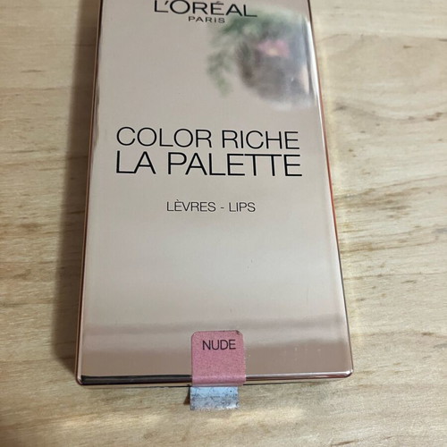 L’Oréal lip palette used