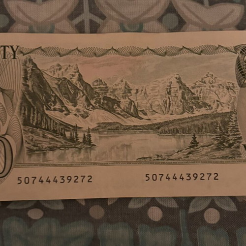 Canadian 20 Dollar Banknote 1979 with Queen Elizabeth II like new