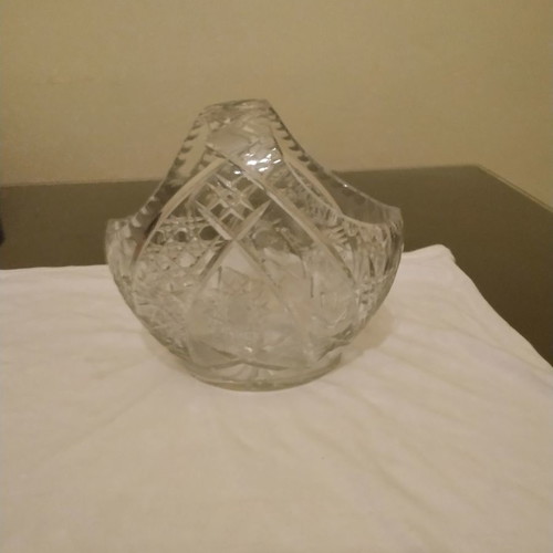 Glass vintage fondue bowl like new, basket-shaped