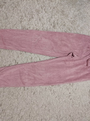 Benetton velour tracksuit like new, pink for 8-9 years old