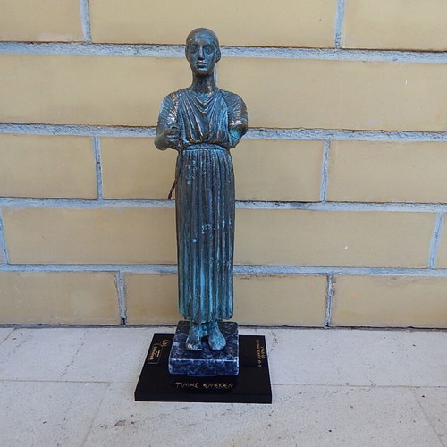 Bronze table statue of the Charioteer of Delphi 478-474 BC used, marble base