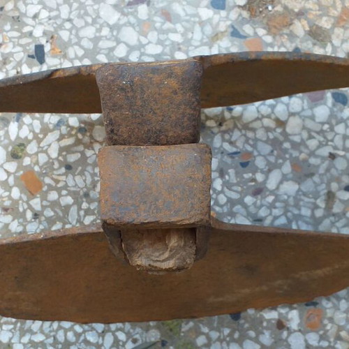 Collectible iron molds and hoe heads used, set of 3 pieces