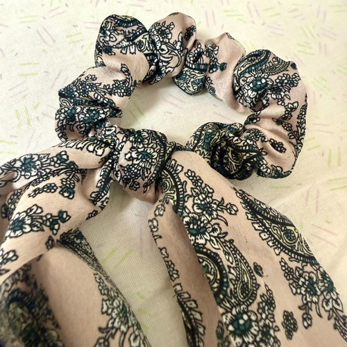 Handmade scrunchie hair tie with satin paisley ribbon new, pink multicolor