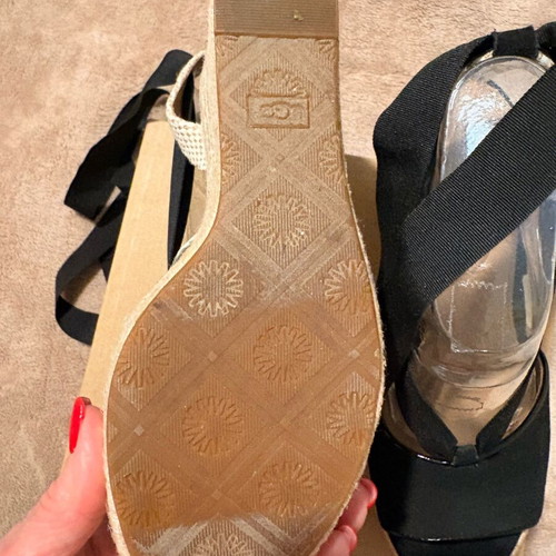 Ugg black platform shoes like new