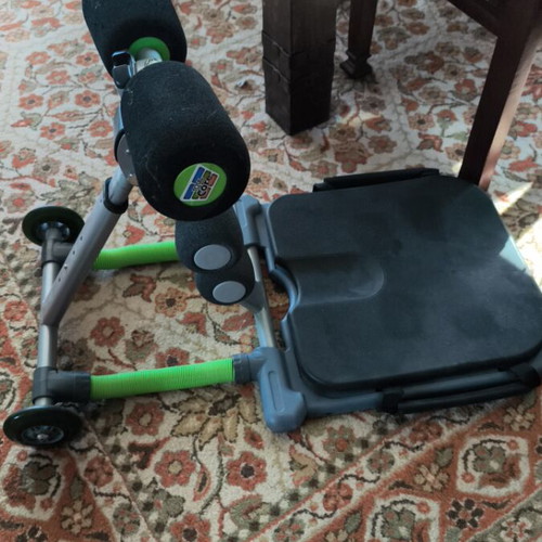 Ab Trainer gym equipment like new, adjustable resistance