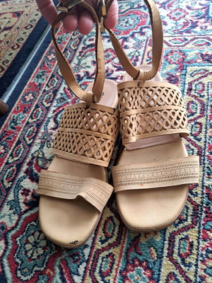 Chaniotakis leather sandals used, size 37-38, beige gold