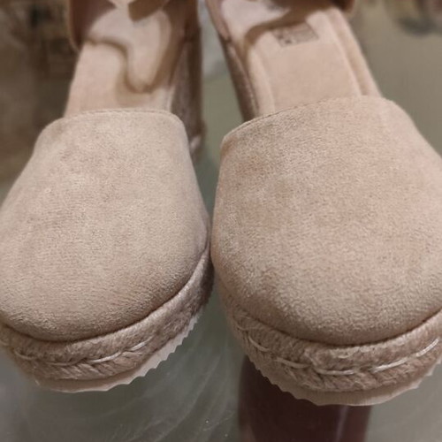 Beige suede platform sandals size 39 new with medium espadrille heel