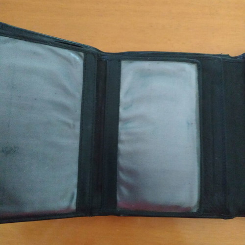 Women's leather wallet used, black with many compartments