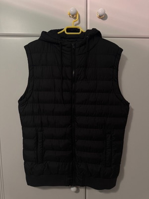 Urban Classics men's vest black XXL like new with hood