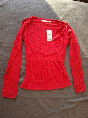 Women's pajamas red, new, size Small