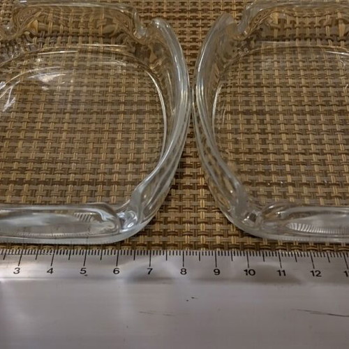 Glass ashtrays like new, set of 2 pieces