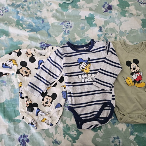 Baby bodysuits, age 1-3 months, unused