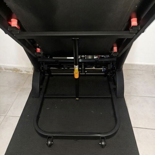 PowerTrain Electric Treadmill like new, foldable