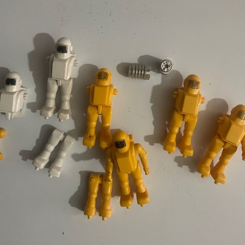 Tente figures used, as parts