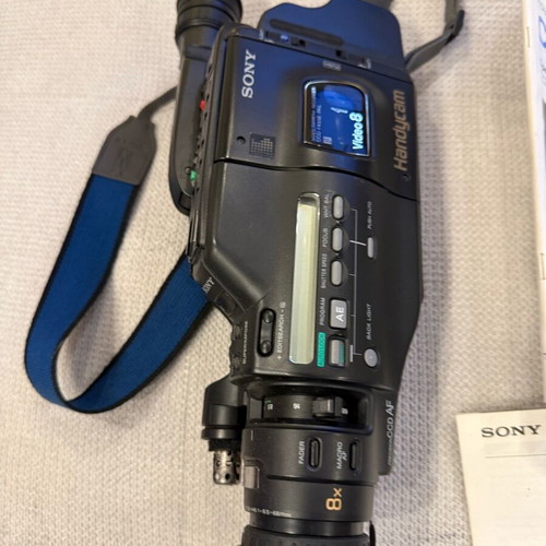Sony Handycam CCD-F455E Video8 used vintage analog camcorder
