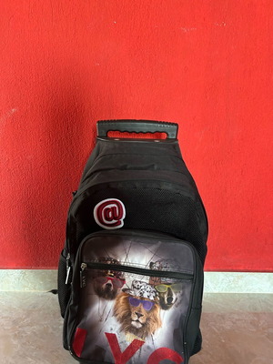 School Bag like new