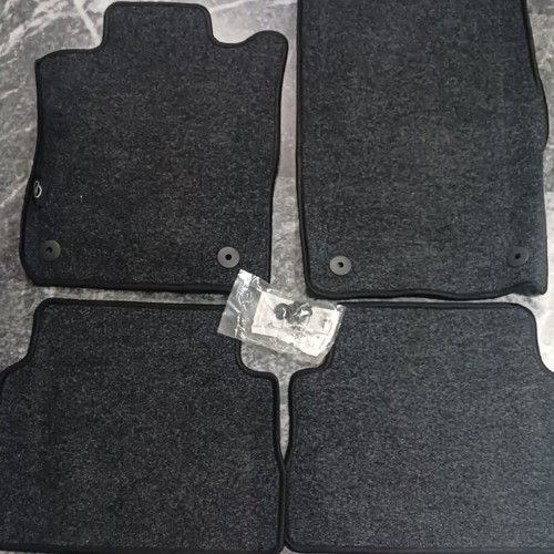 Velvet car mats set for Opel Vectra C, new and genuine