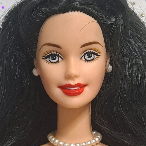 Barbie as Snow White 2001 used with flaws