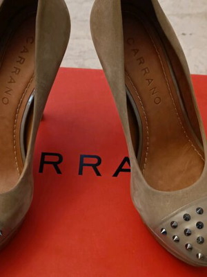 Carrano pump size 38
