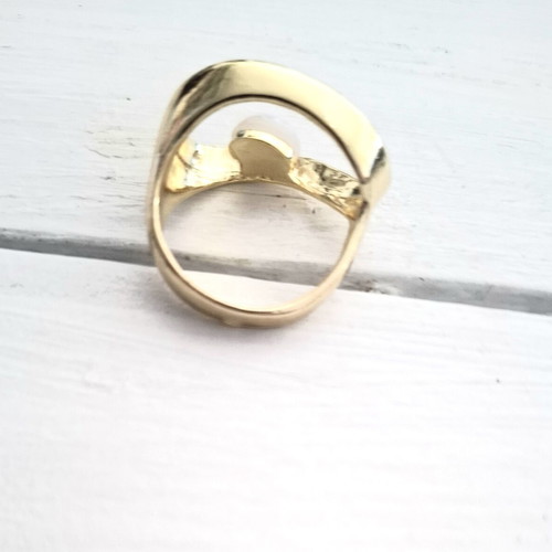 Parfois stainless steel ring with pearl size 9 new