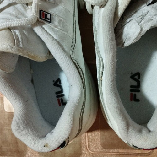 Fila sport shoes size 45 like new, white
