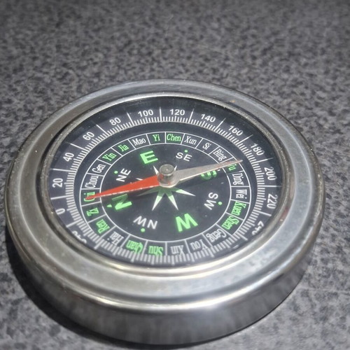 Metal Compass Feng Shui 7.5cm like new