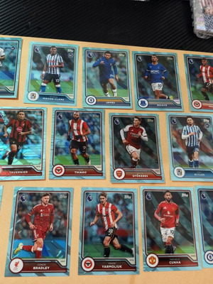 Topps Premier League 2026/27 Blue Voltage Parallel πακέτο 14 κάρτες ποδοσφαίρου