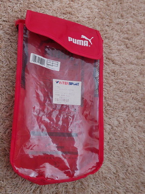 Puma shin guard case like new