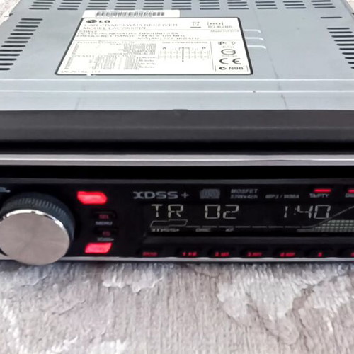 LG LAC2900RN Car Radio CD player like new, 4x53W, MP3 WMA