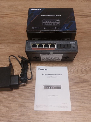 YuanLey YS25-0402 4-портов 2.5G Ethernet суич нов, без вентилатор