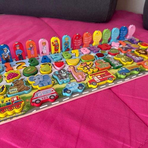 Development board with figures and Russian words like new