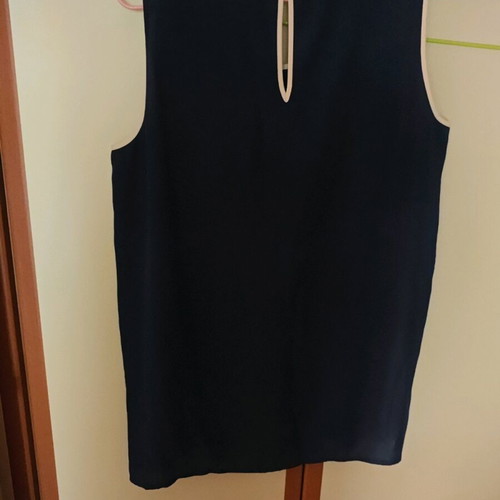 Tommy Hilfiger women's top medium blue like new