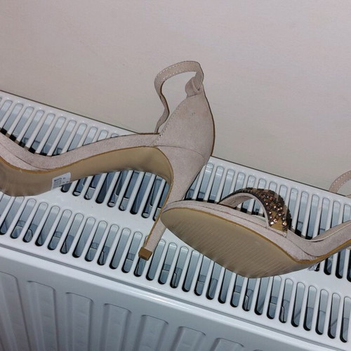 Migato sandals new, size 37, nude with rose gold rhinestones