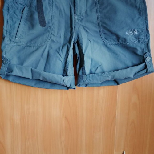 The North Face women's hiking shorts size M, like new, gray