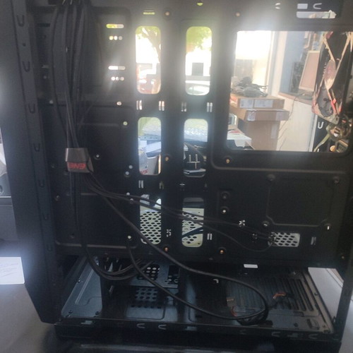 Pc tower Enermax Gracemesh black like new