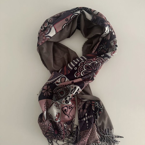 Double-Sided Scarf 72x200 cm new with mandala designs