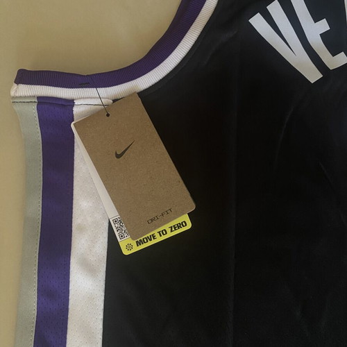 Sasha Vezenkov Sacramento Kings Jersey new, size large