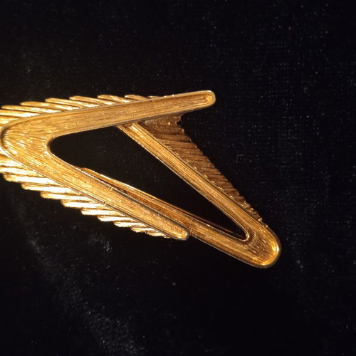 Sphinx vintage 50's pin like new, gold tone, Great Britain