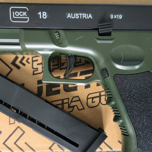 Glock 18 plastic spring toy new