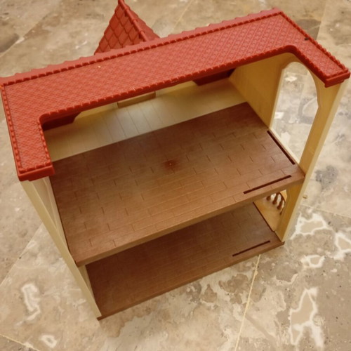 Sylvanian Families The Country House with Red Roof like new
