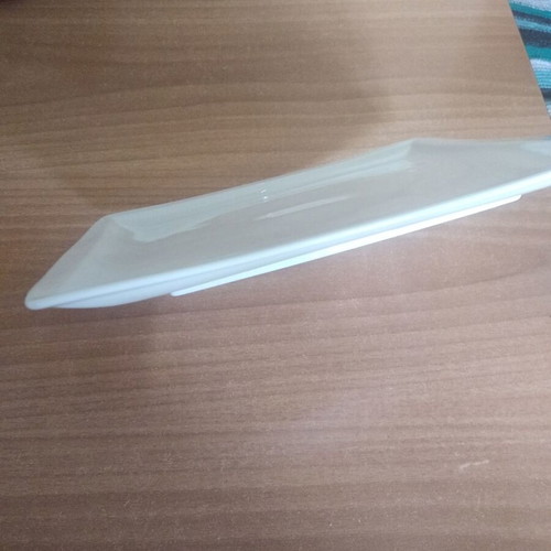 Porcelain serving platter like new 30x30 cm