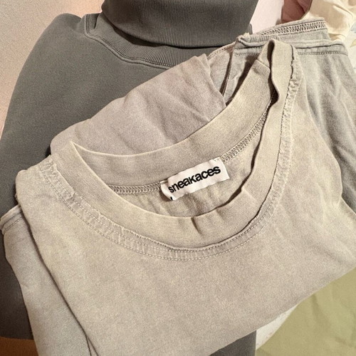 Sneakaces oversized blouses like new, gray, set of 2 pieces